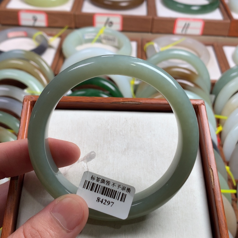 【闪购商品】和田玉手镯未镶嵌58.8