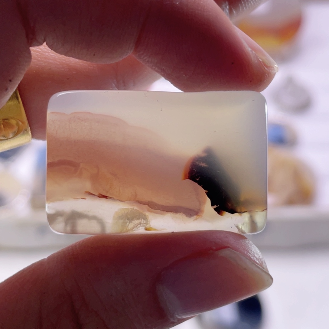 玛瑙/玉髓未镶嵌珠宝奇石