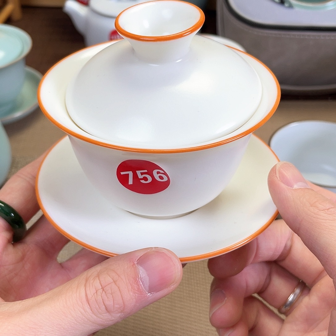 瓷片。。。。。。。。。。。。。。。。。。