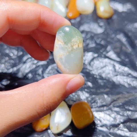 和田玉（子料）未镶嵌颈饰14.6克