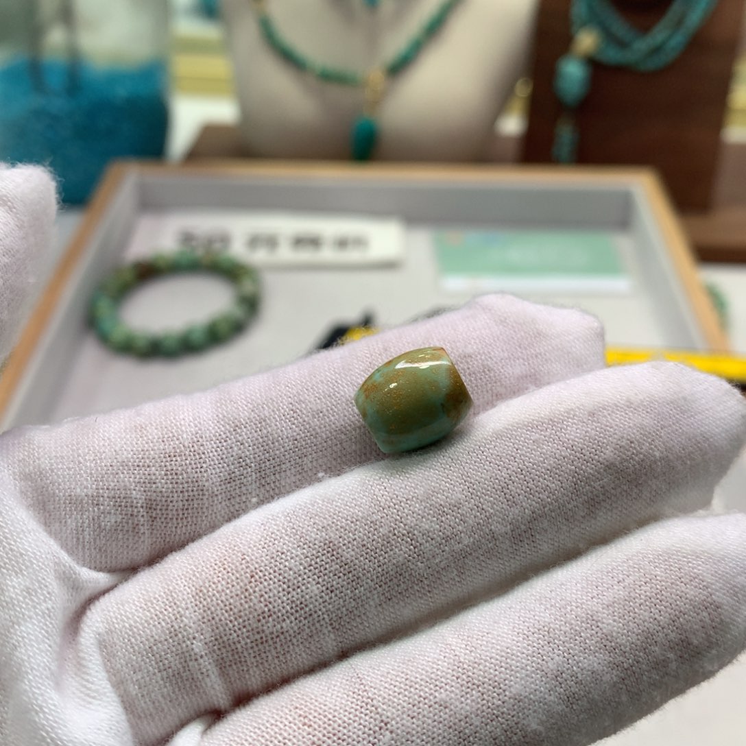 绿松石未镶嵌配饰