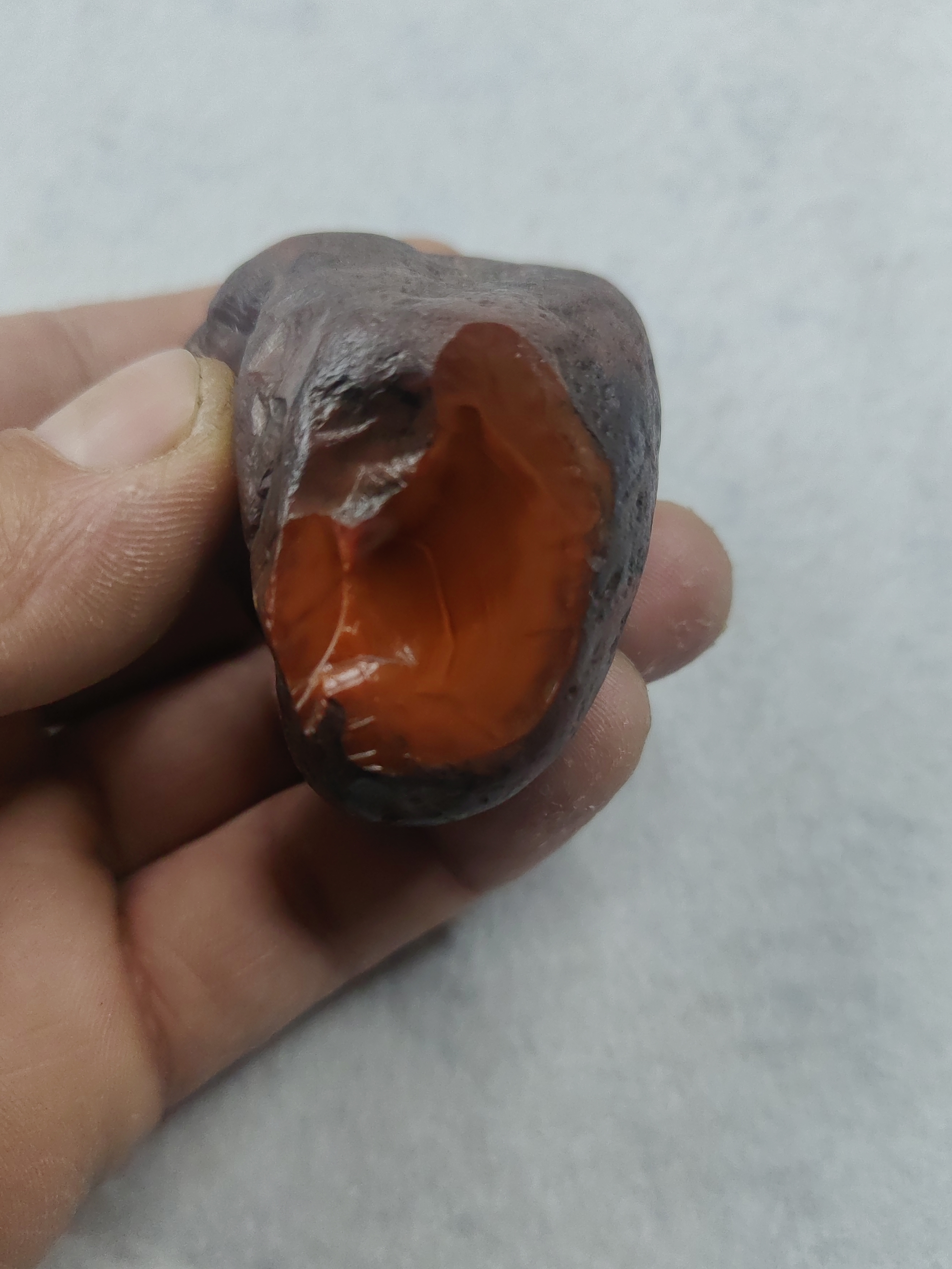 南红原矿小摆件原石