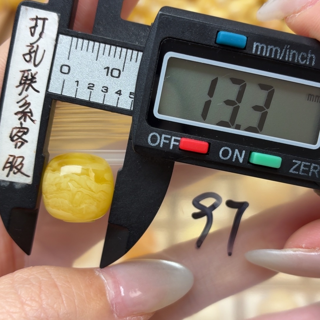蜜蜡未镶嵌裸石蜜蜡