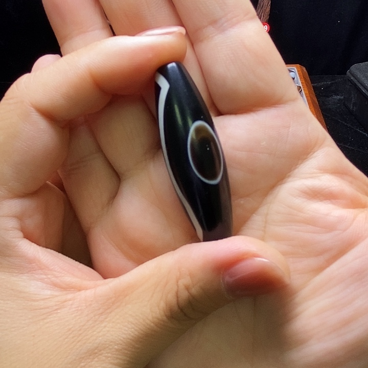 布***衣玛瑙/玉髓未镶嵌颈饰