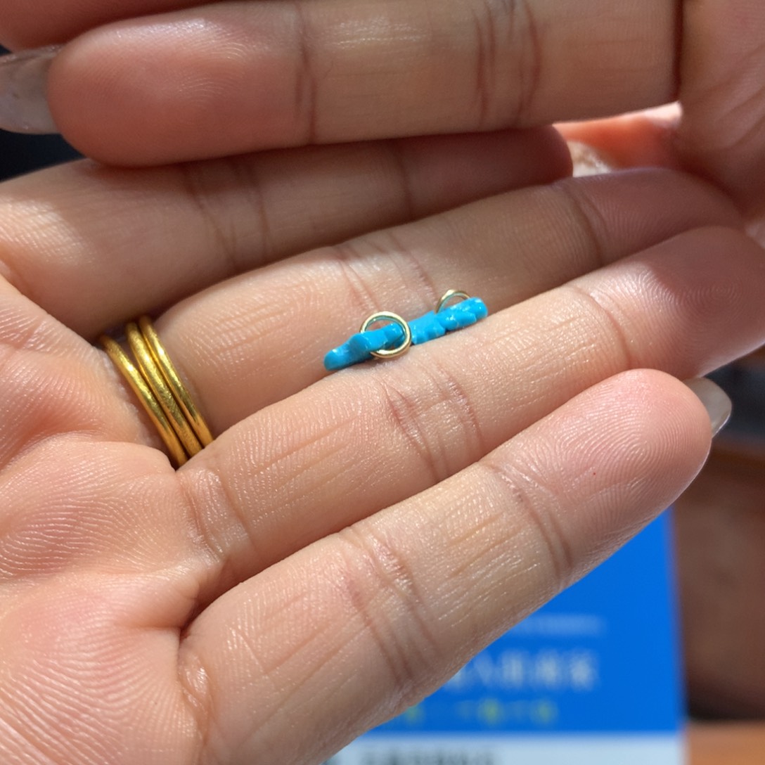 绿松石配饰未镶嵌