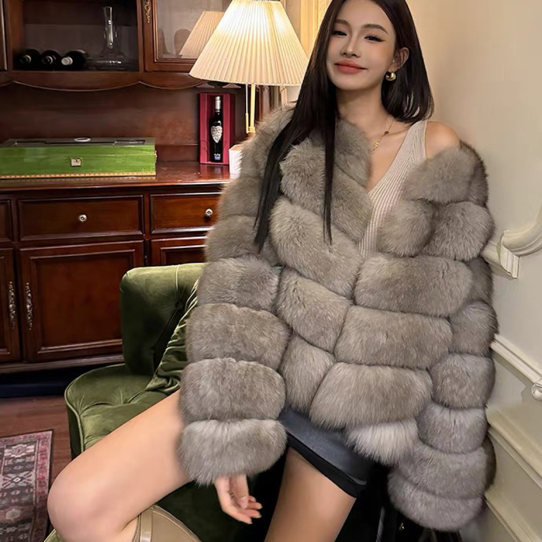 新款高端贵妇款时尚显瘦女装外套～私拍不发