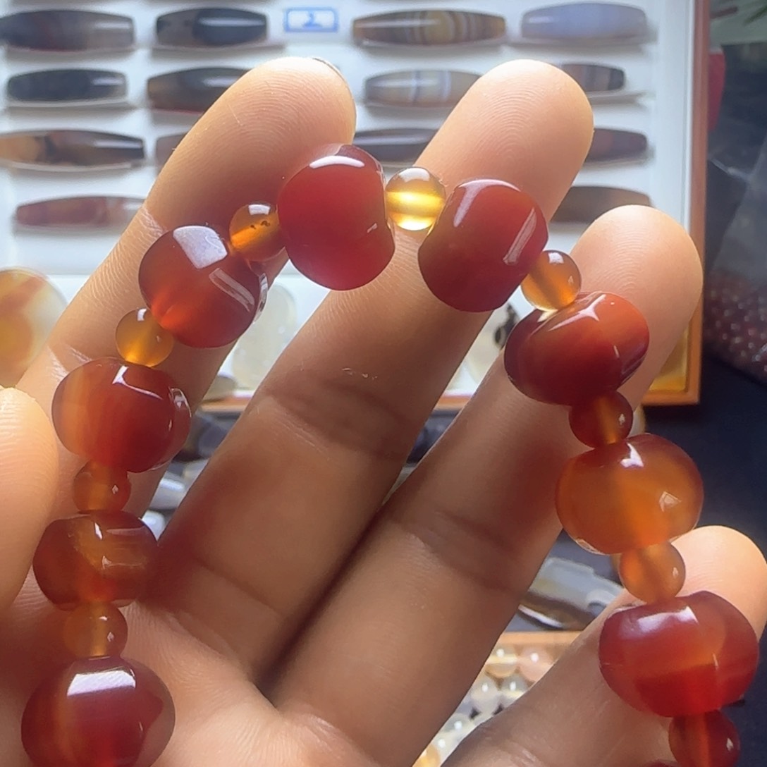玛瑙/玉髓颈饰合金