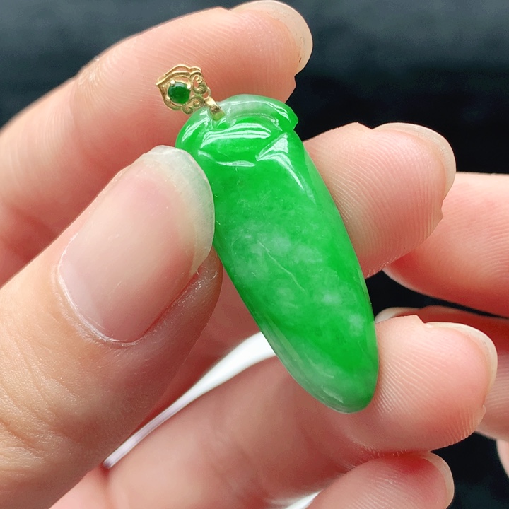 翡翠18K金镶嵌挂件天然翡翠七天鉴赏