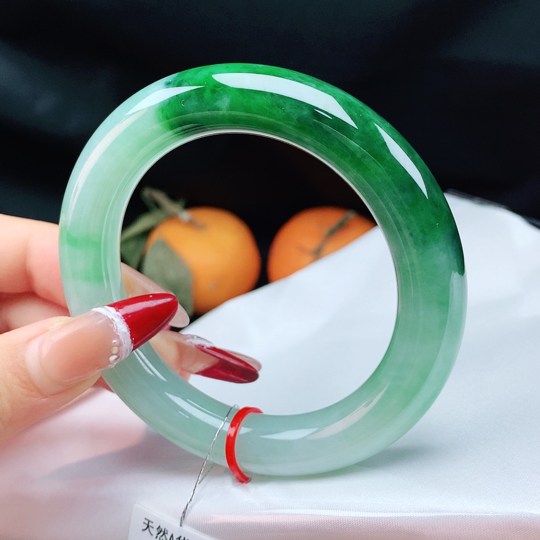 翡翠手镯未镶嵌56胖