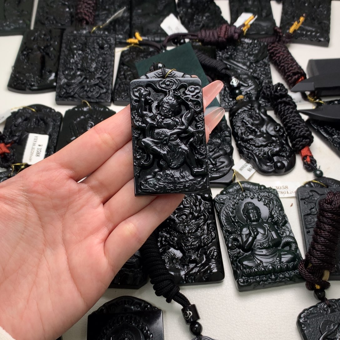 闲***扬天然a货钢琴黑挂件