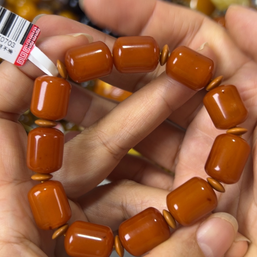 未镶嵌琥珀珠宝奇石377