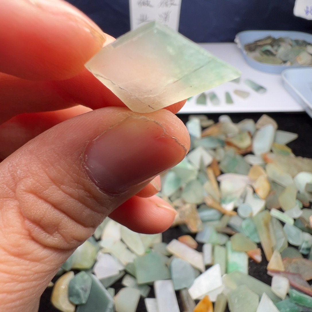 翡翠裸石缅甸翡翠A货