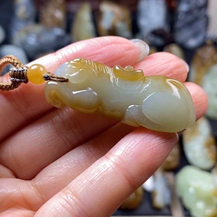 和田玉未镶嵌挂件