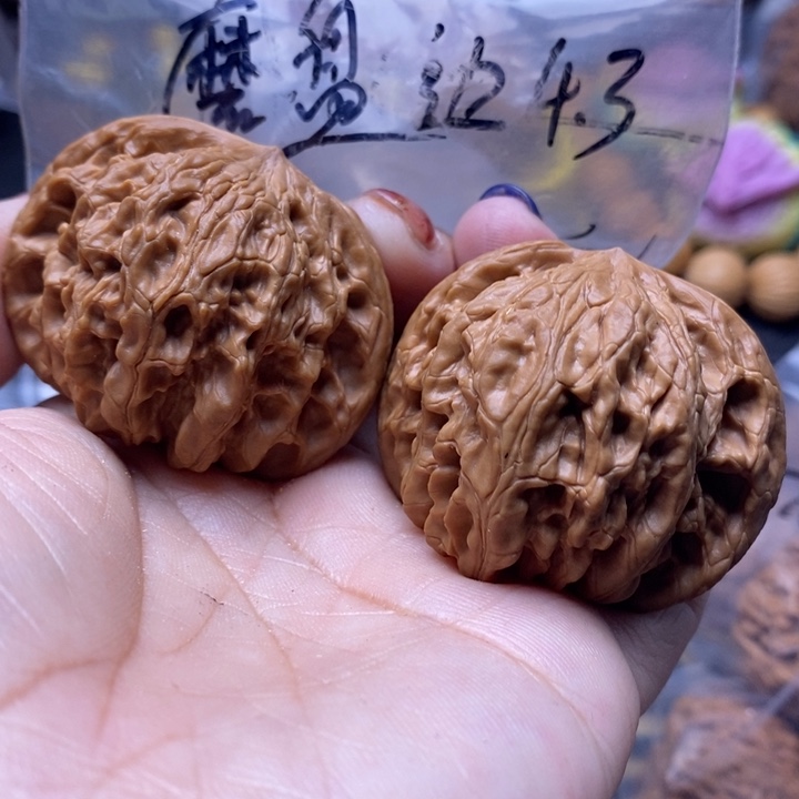 文玩核桃吊坠磨盘