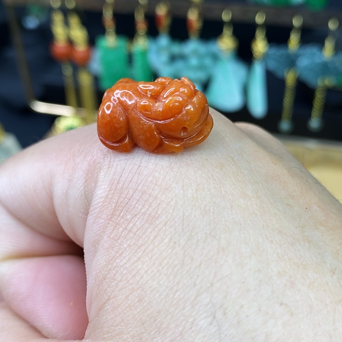 颈饰未镶嵌翡翠吊坠
