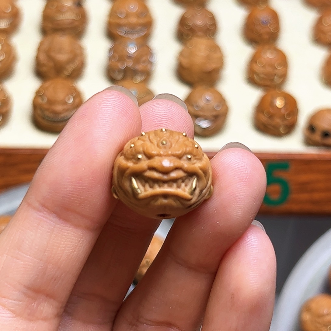 猴头核桃把件孔道大