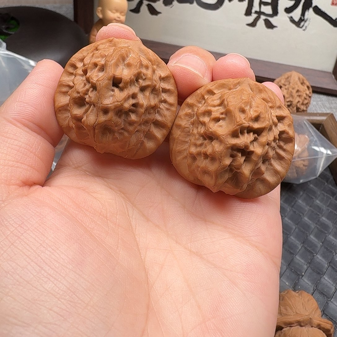 文玩核桃吊坠全品瓷娃娃38