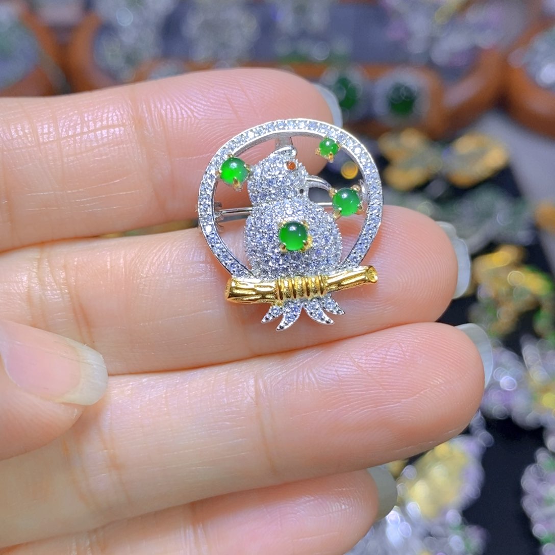 翡翠颈饰银S925镶嵌天然翡翠