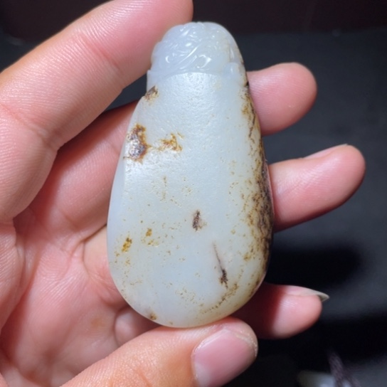 和田玉（糖玉）未镶嵌把件