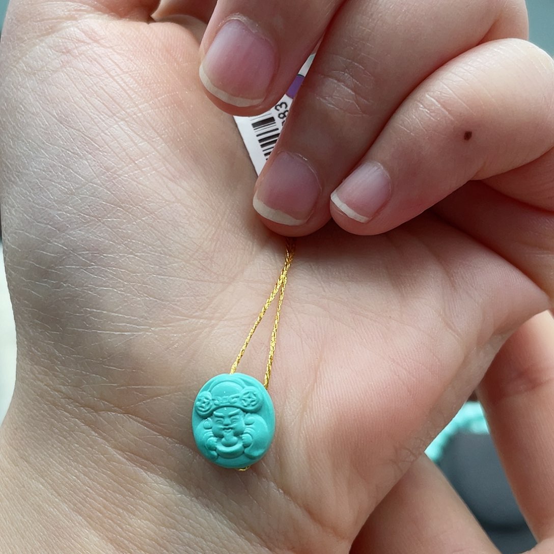 绿松石颈饰未镶嵌