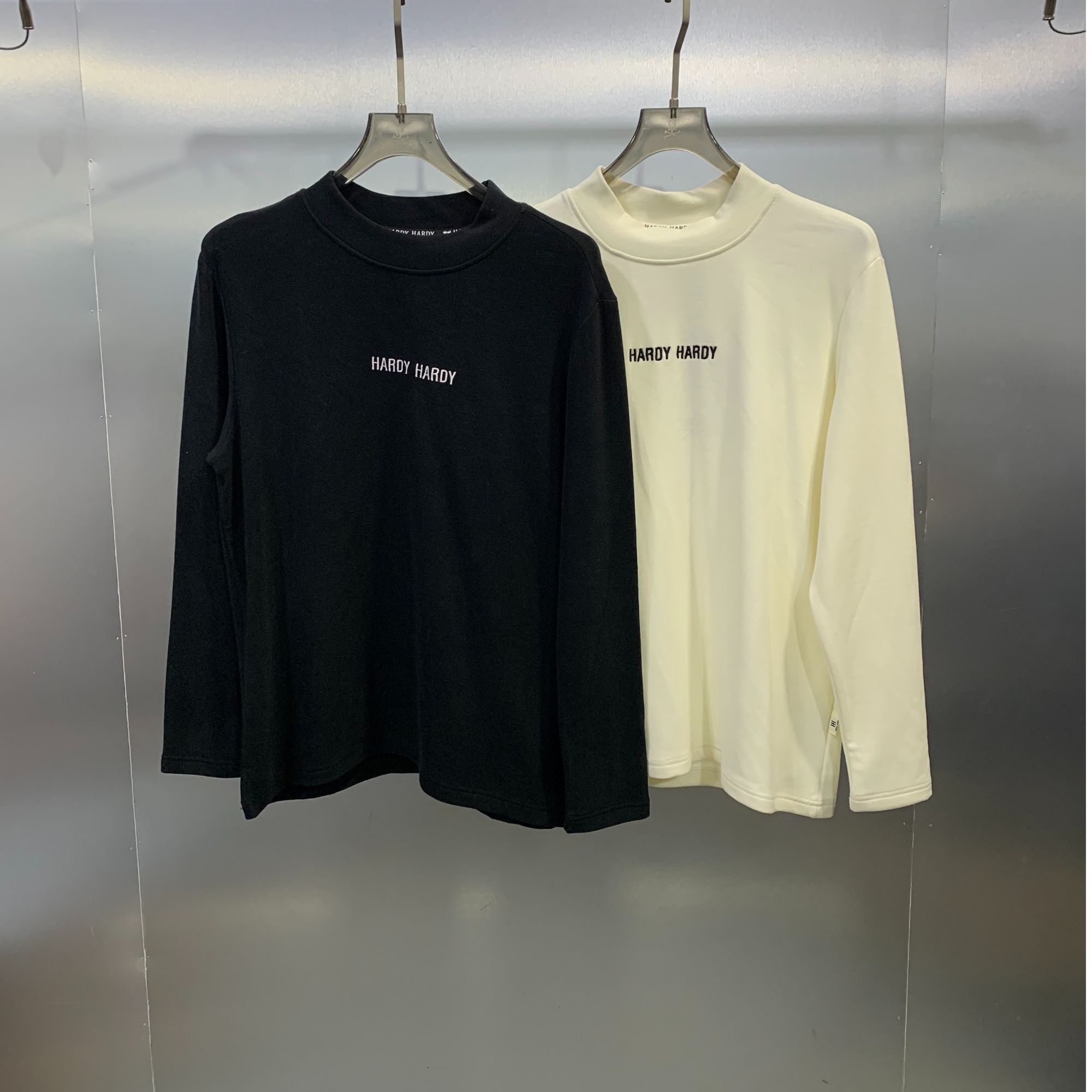 B05-90301-HAR百搭刺绣字母半高领长袖打底衫