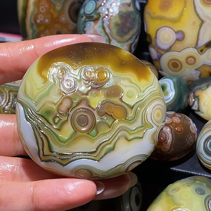 玛瑙/玉髓未镶嵌珠宝奇石128