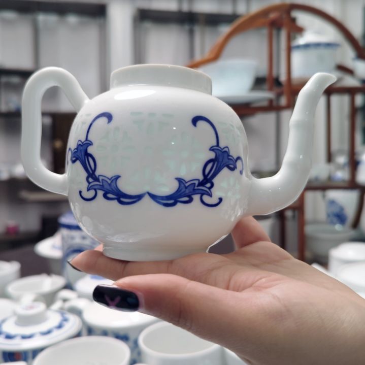 陶瓷玉震茶壶一个无盖子