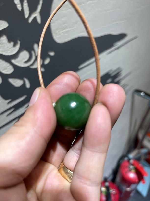 和田玉碧玉圆珠吊坠