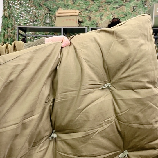 直播间的55土黄人字纹床垫