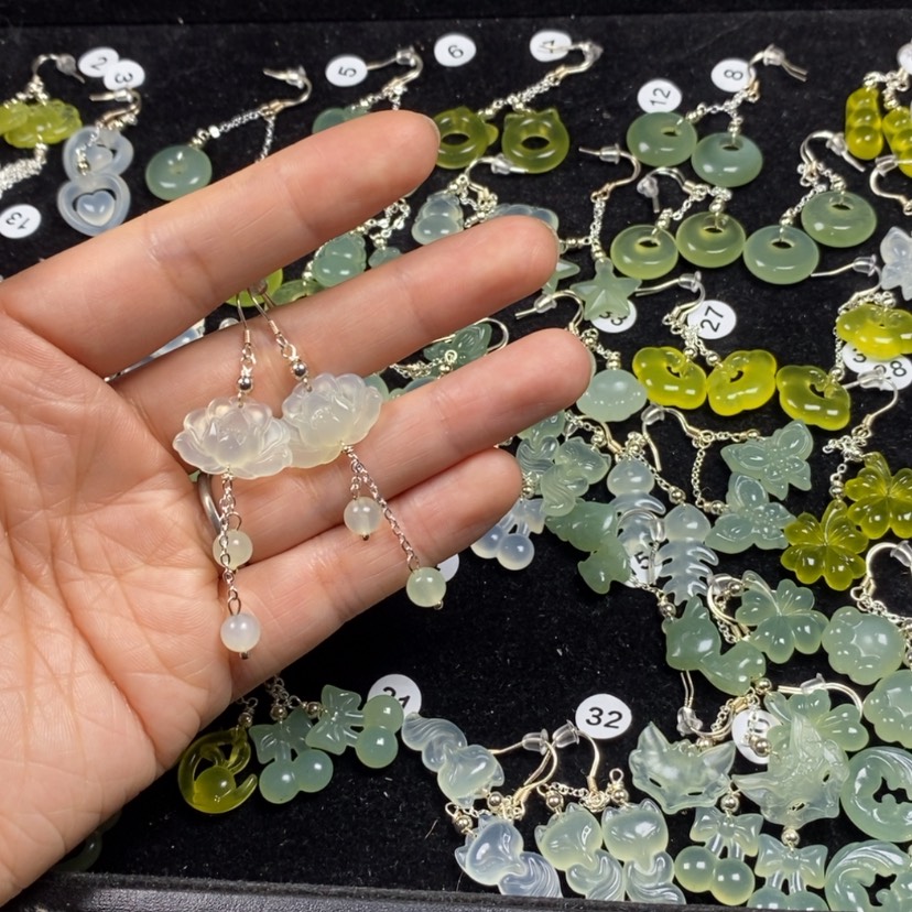 【闪购商品】蛇纹石玉挂件耳饰耳环项链未镶嵌N**a