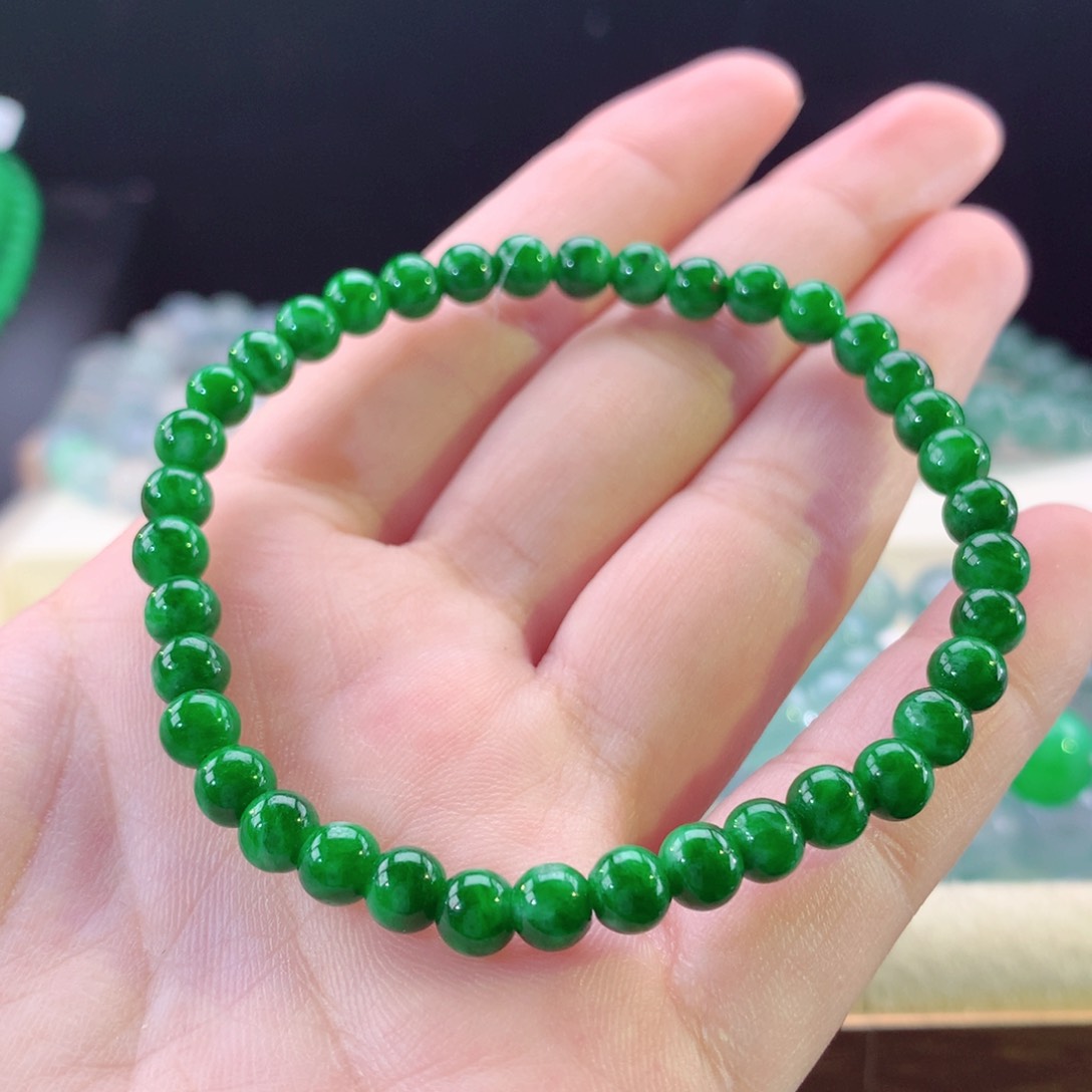 翡翠手链未镶嵌卡5+