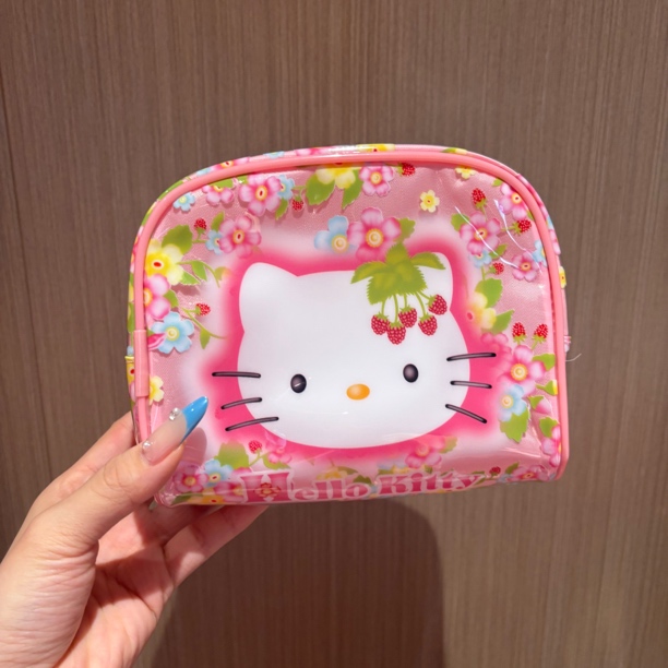 Pvc化妆包野草莓碎花