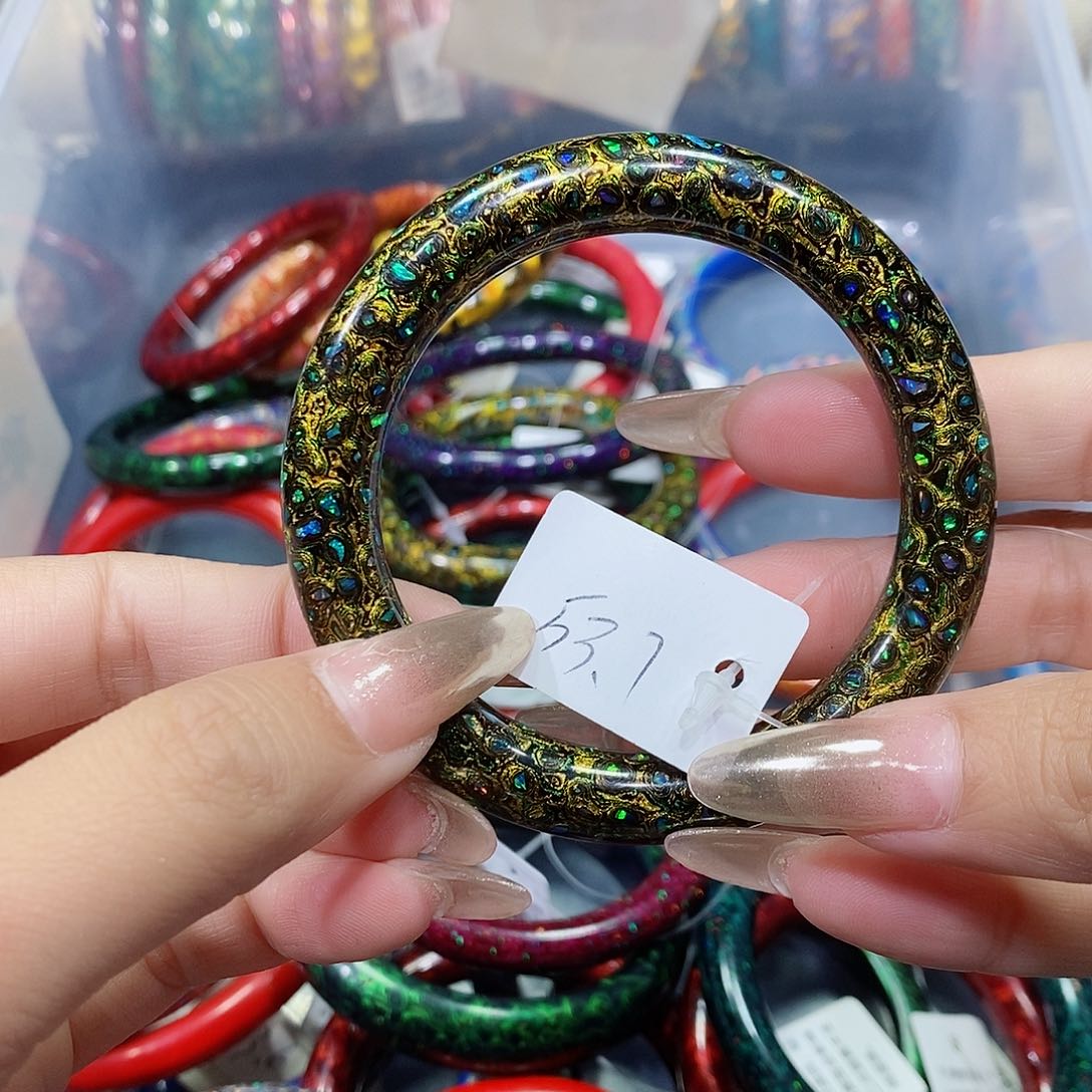 ?大漆手镯……………………