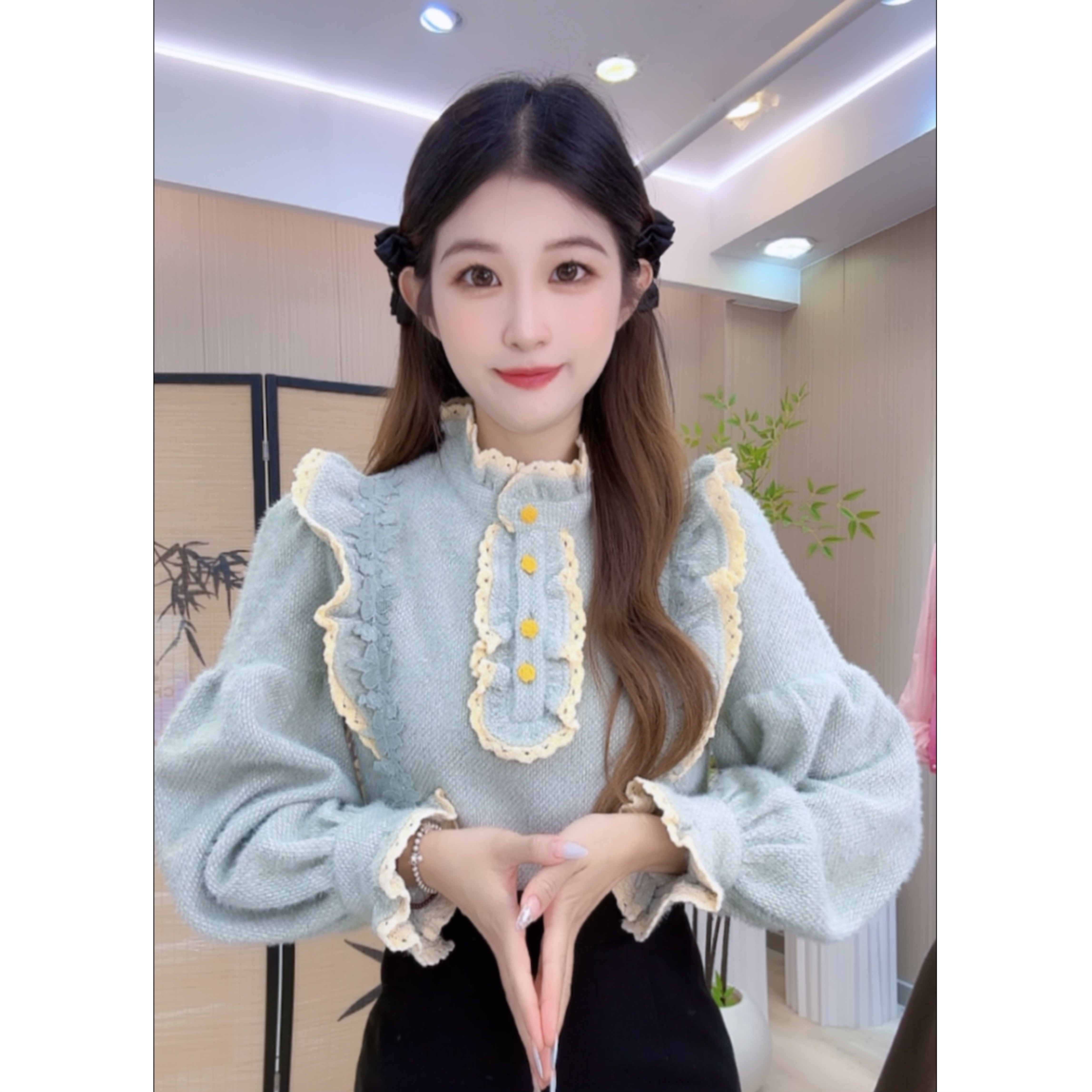 812法式温柔风穿搭秋冬新款衬衫女气质拼接花边女装秋冬小众衬衣