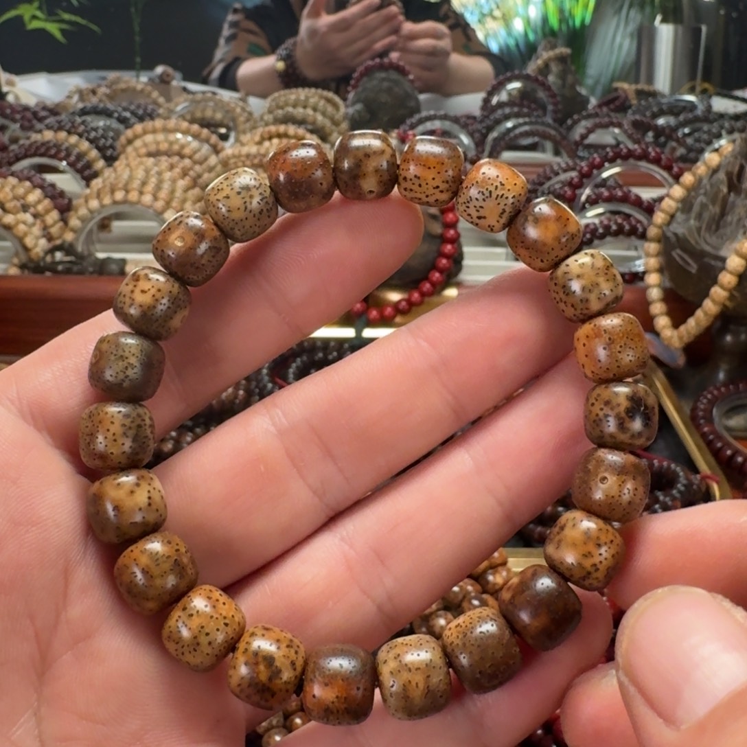 小***丑吊坠星月菩提原生态陈化老油料10*11