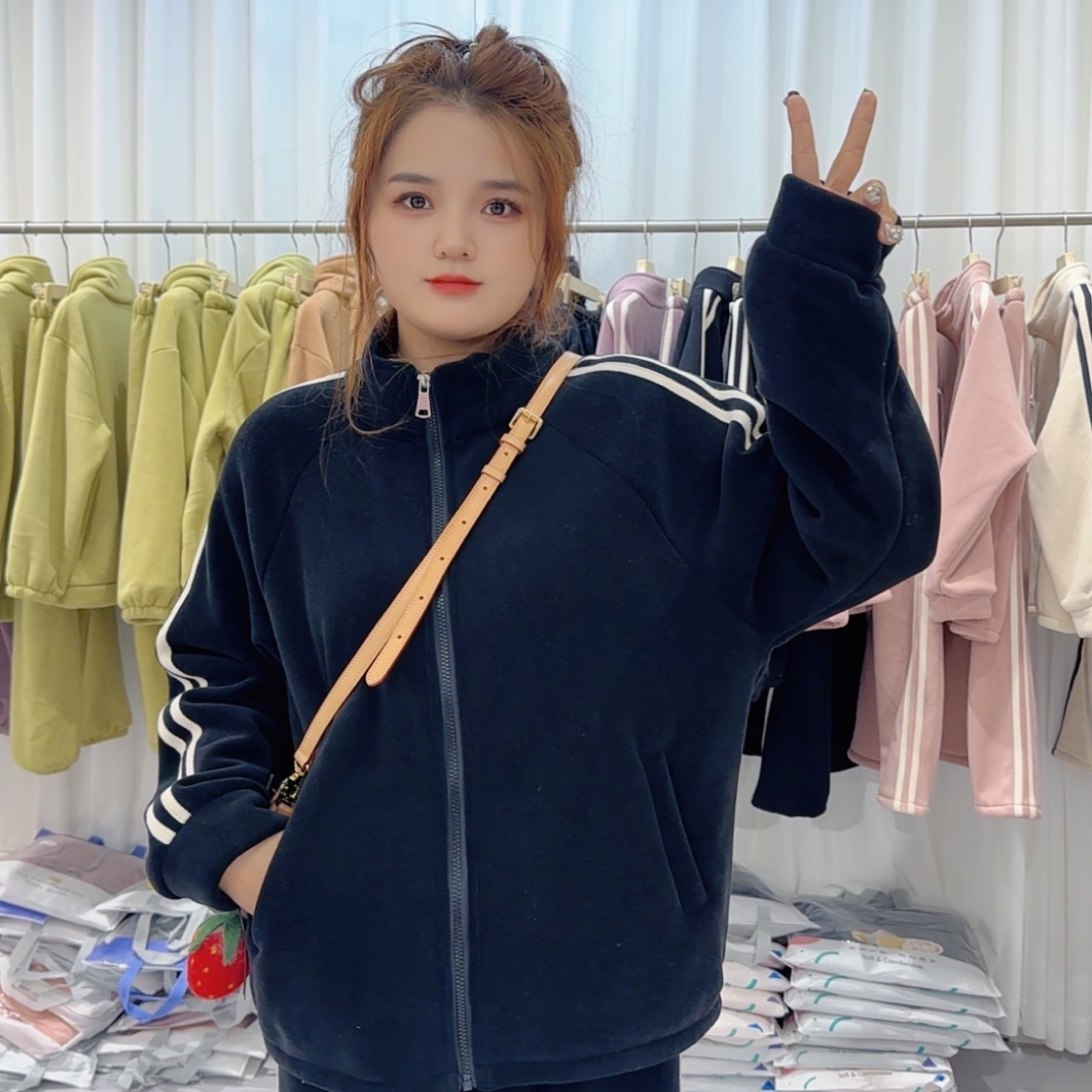 2025升级版三层加厚竖条新款男女情侣款同款海豚绒过冬家居服套装