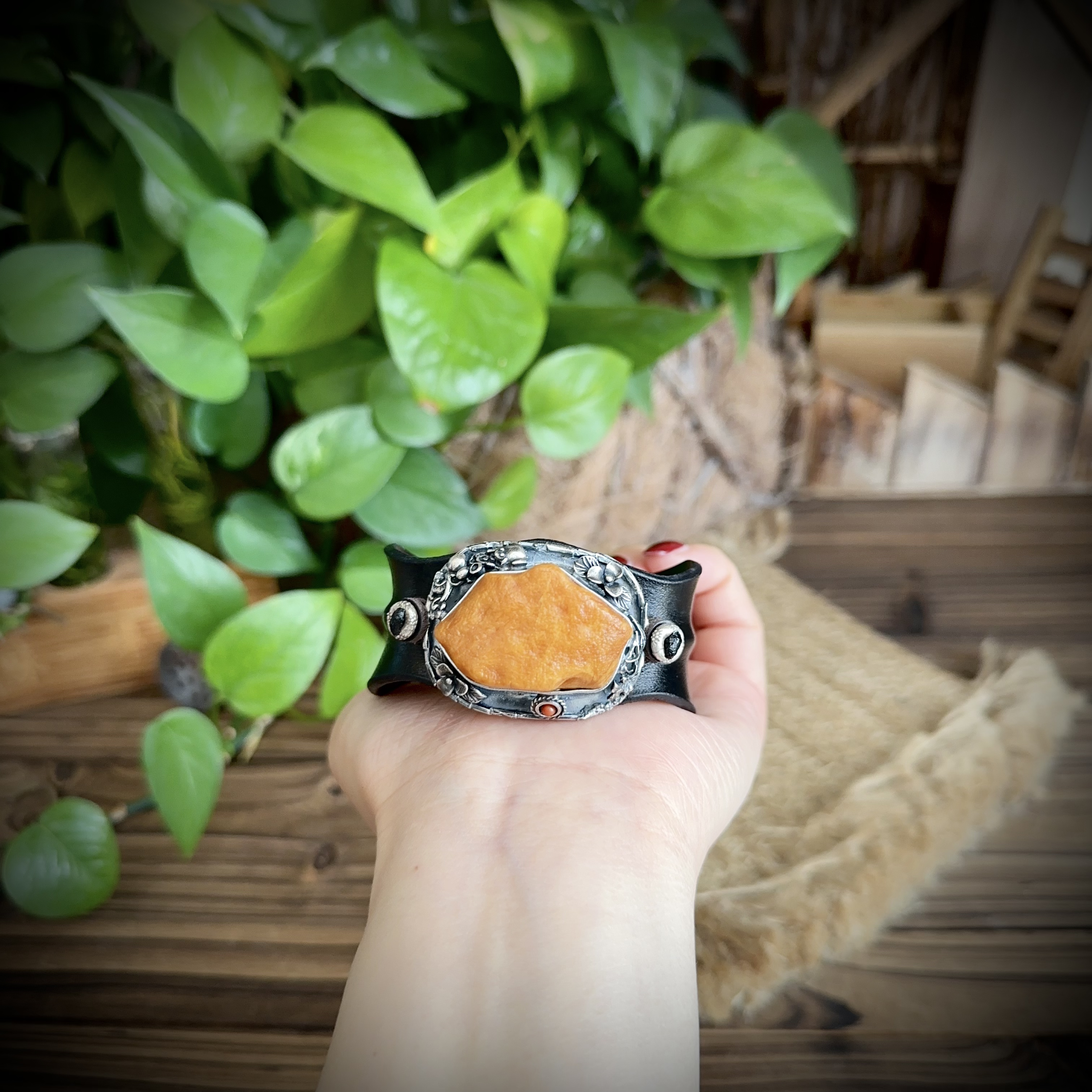 【古香古色】原创复古s925银蜜蜡琥珀皮手镯（开口可调节）