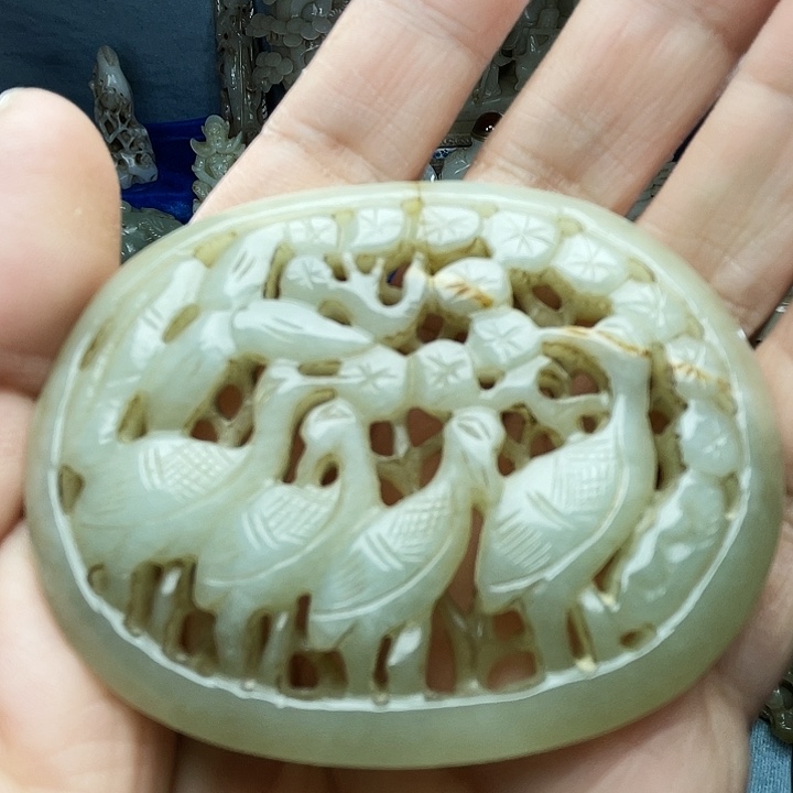 和田玉（青白玉）未镶嵌颈饰