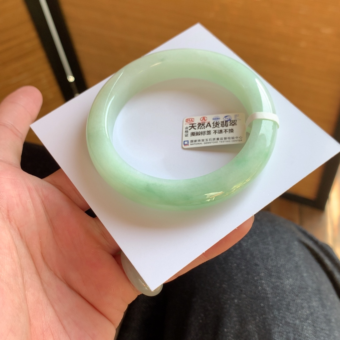 翡翠未镶嵌手镯51号56