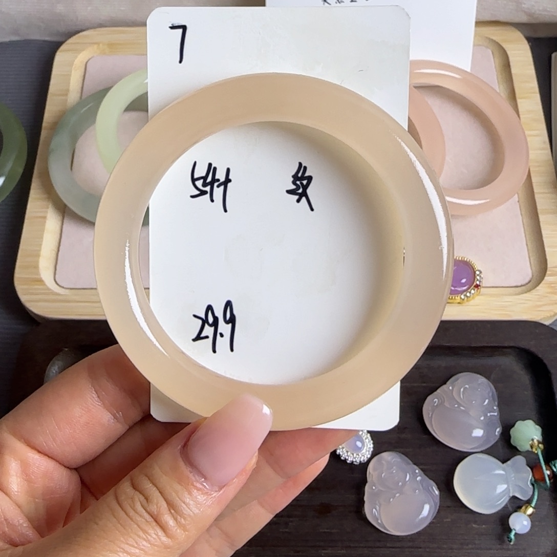 石英质玉未镶嵌手镯7