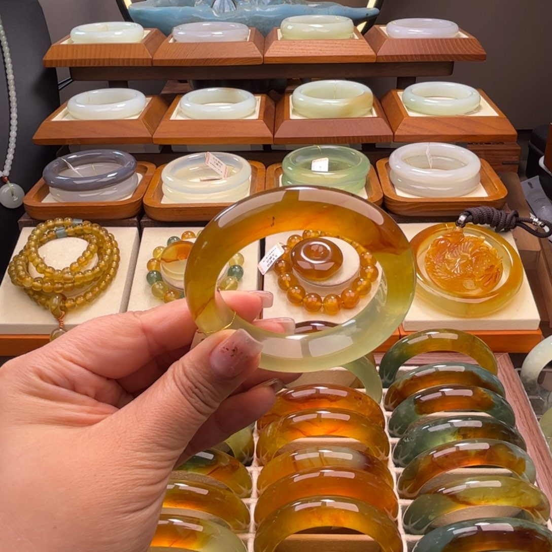 蛇纹石玉未镶嵌55-56