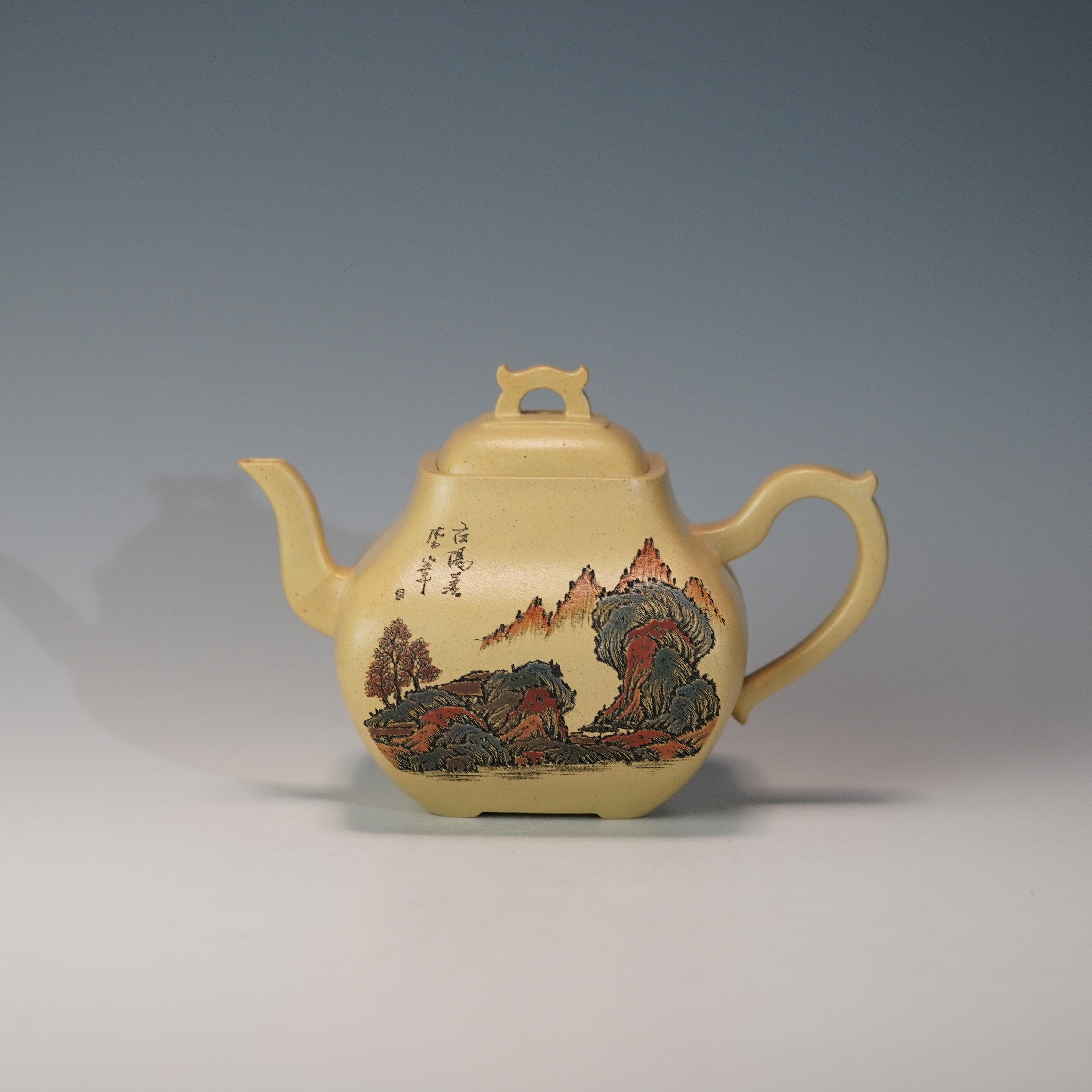 lot.22491 李峰 本山绿桥鼎壶 260CC