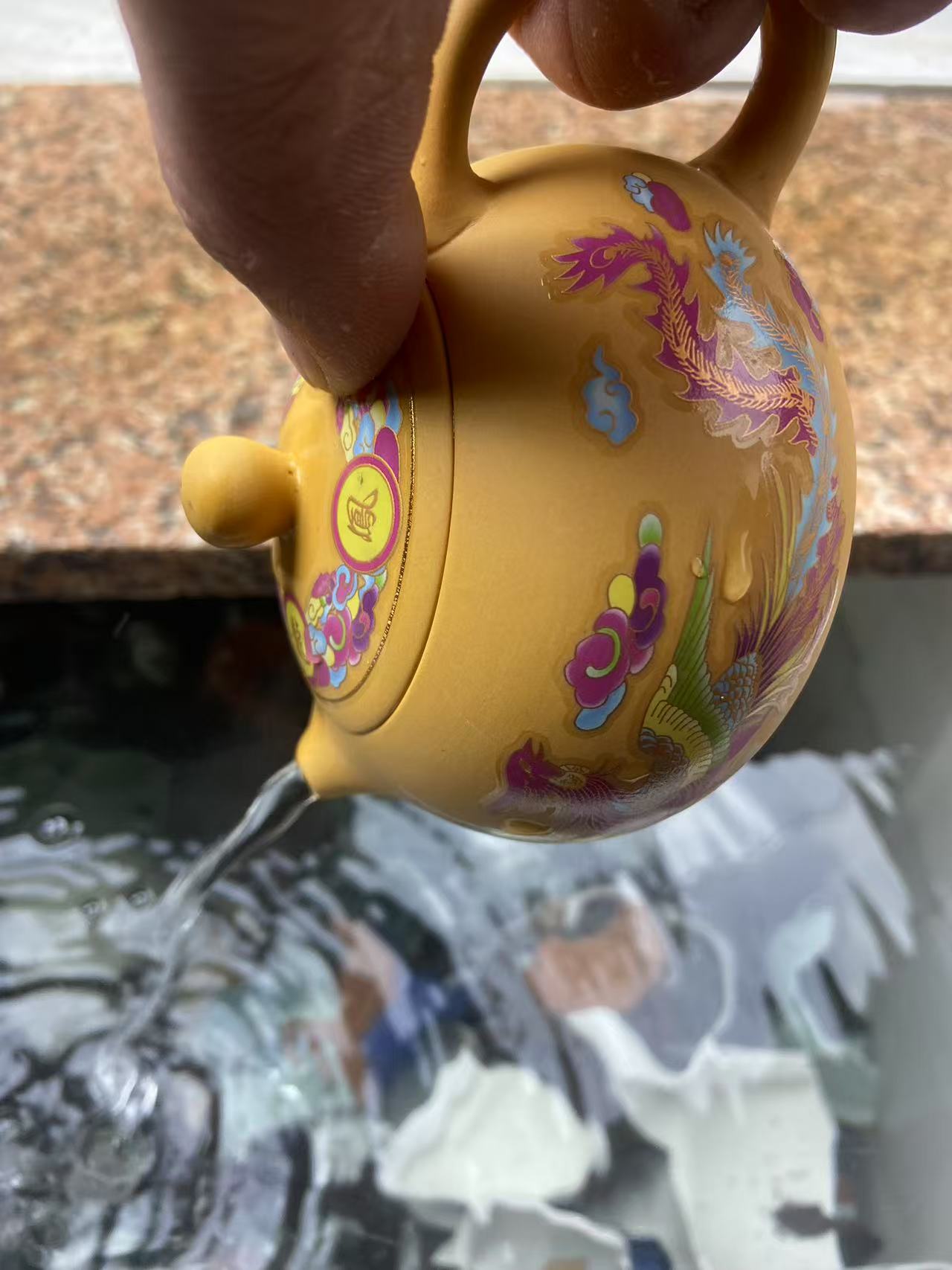 【闪购商品】D高级黄段泥龙凤呈祥（遇热变色）西施壶