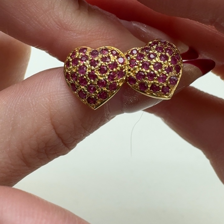 红宝石耳饰未镶嵌