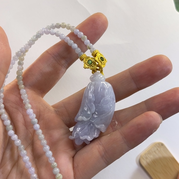 翡翠吊坠(赠链)未镶嵌代编织