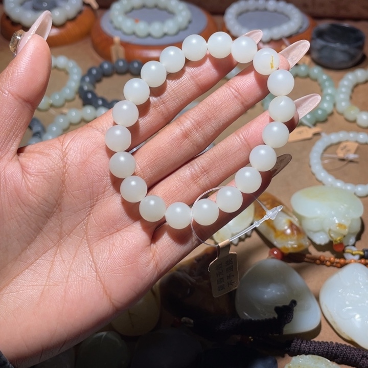 和田玉卡10圆珠未镶嵌