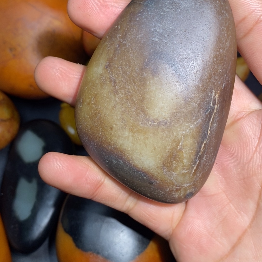 和田玉未镶嵌珠宝奇石