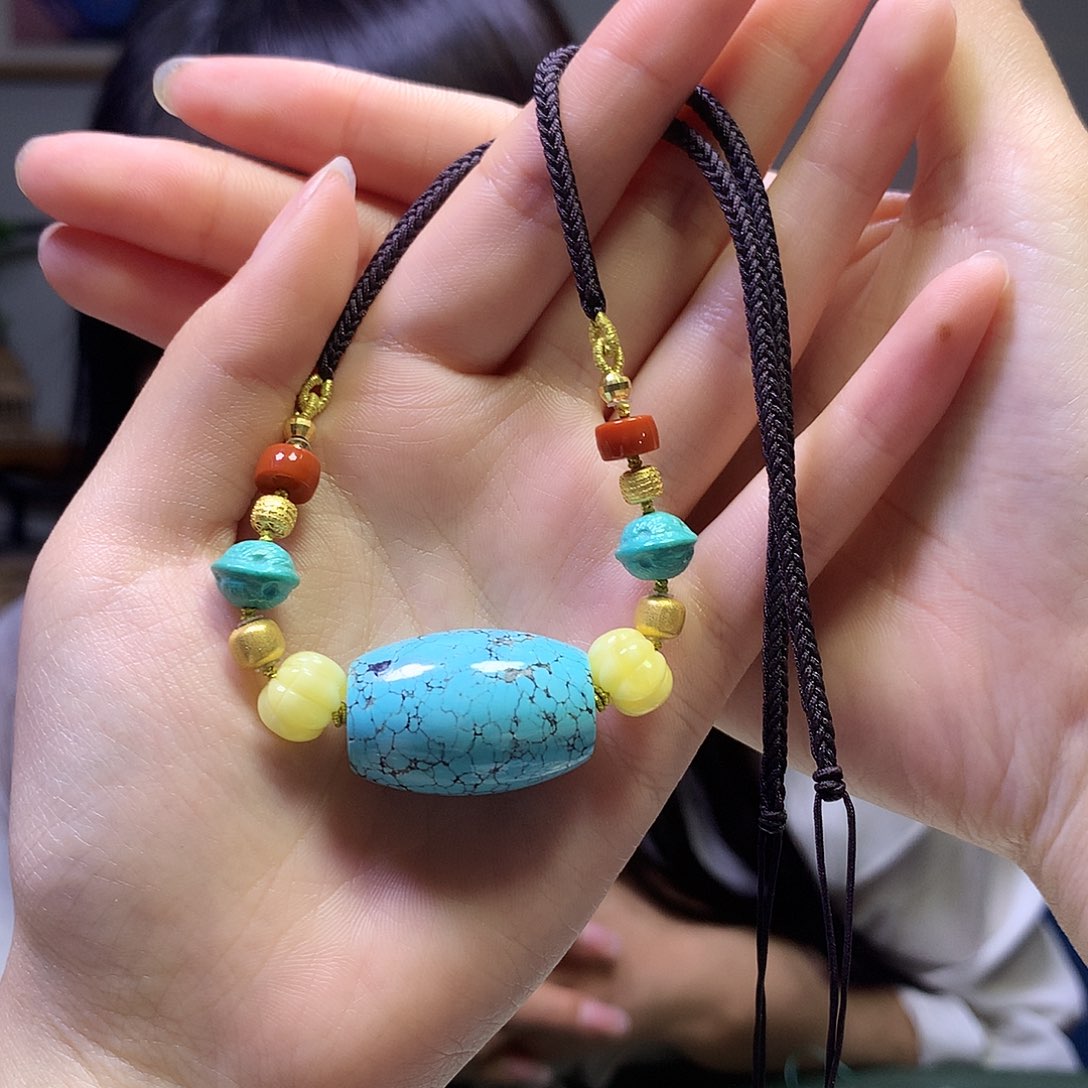 绿松石18K金镶嵌锁骨项链