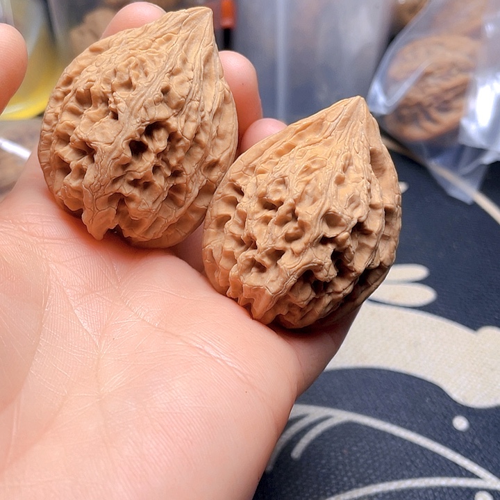 文玩核桃吊坠大沽石
