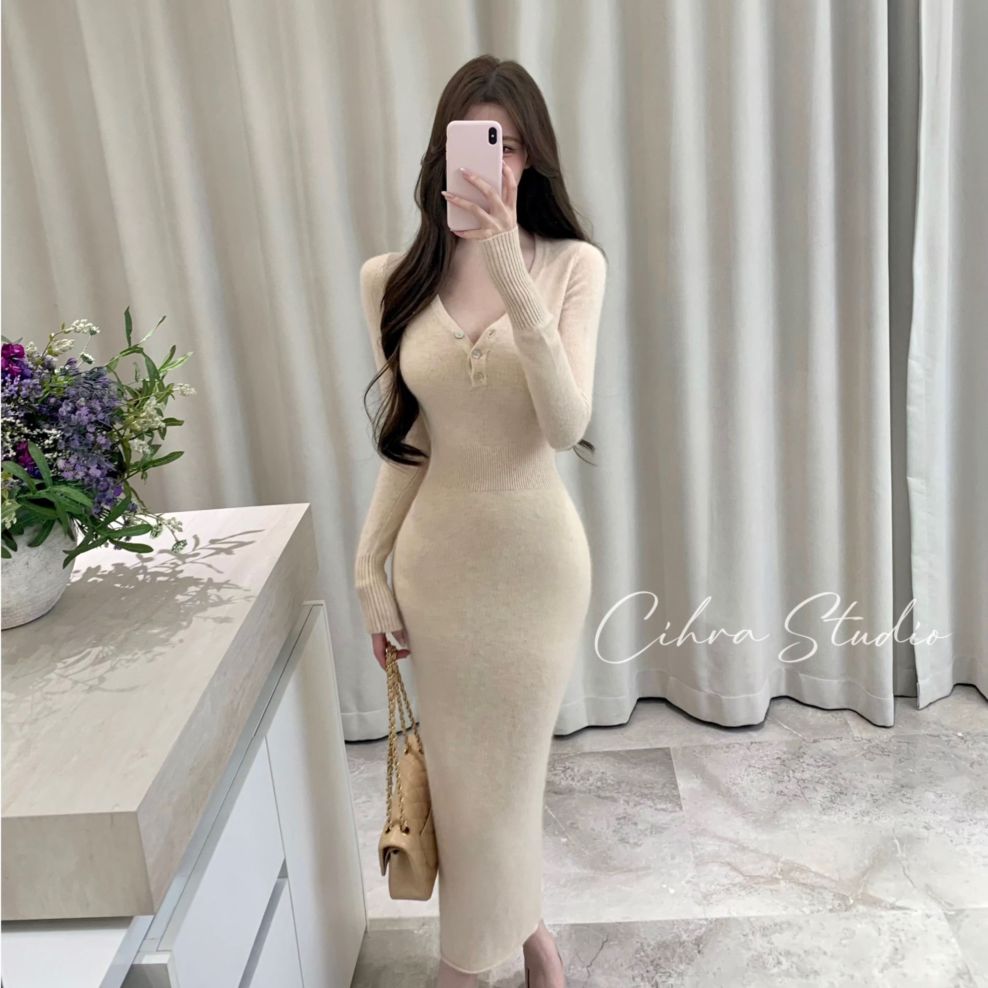 Cihra2店【雾屿甜梦】浣熊绒羊毛针织修身收腰显瘦V领连衣裙